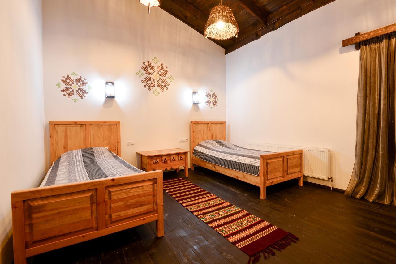 Hotel Skrinya Pavlohrad Esterno foto