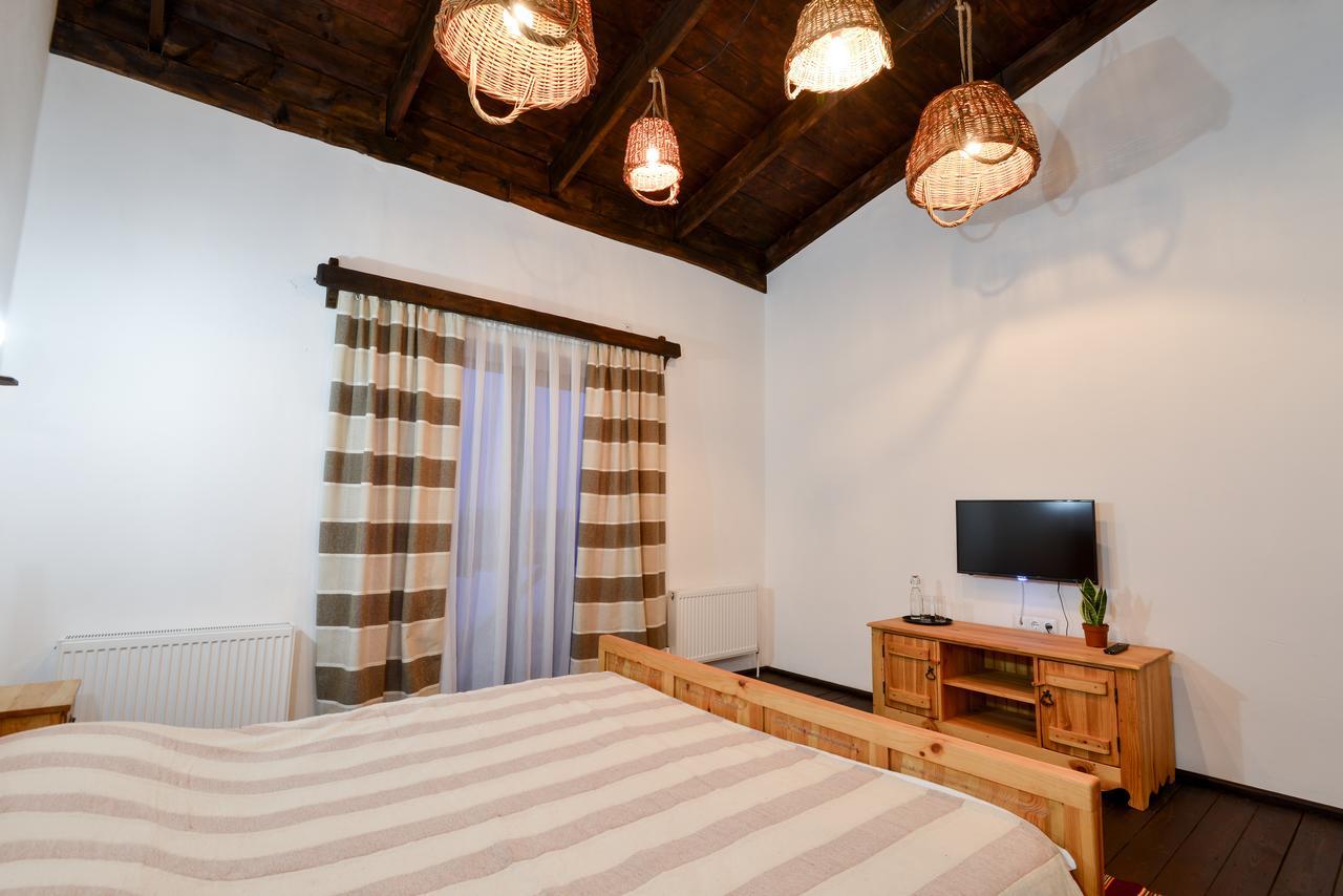 Hotel Skrinya Pavlohrad Esterno foto